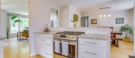 Rumah (2 Bedrooms) | Interior