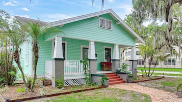 House (2 Bedrooms) | Front of property