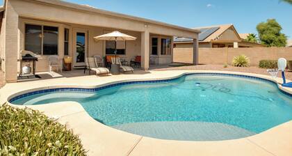 Golf, Gamble, Relax Poolside! Maricopa Desert Home