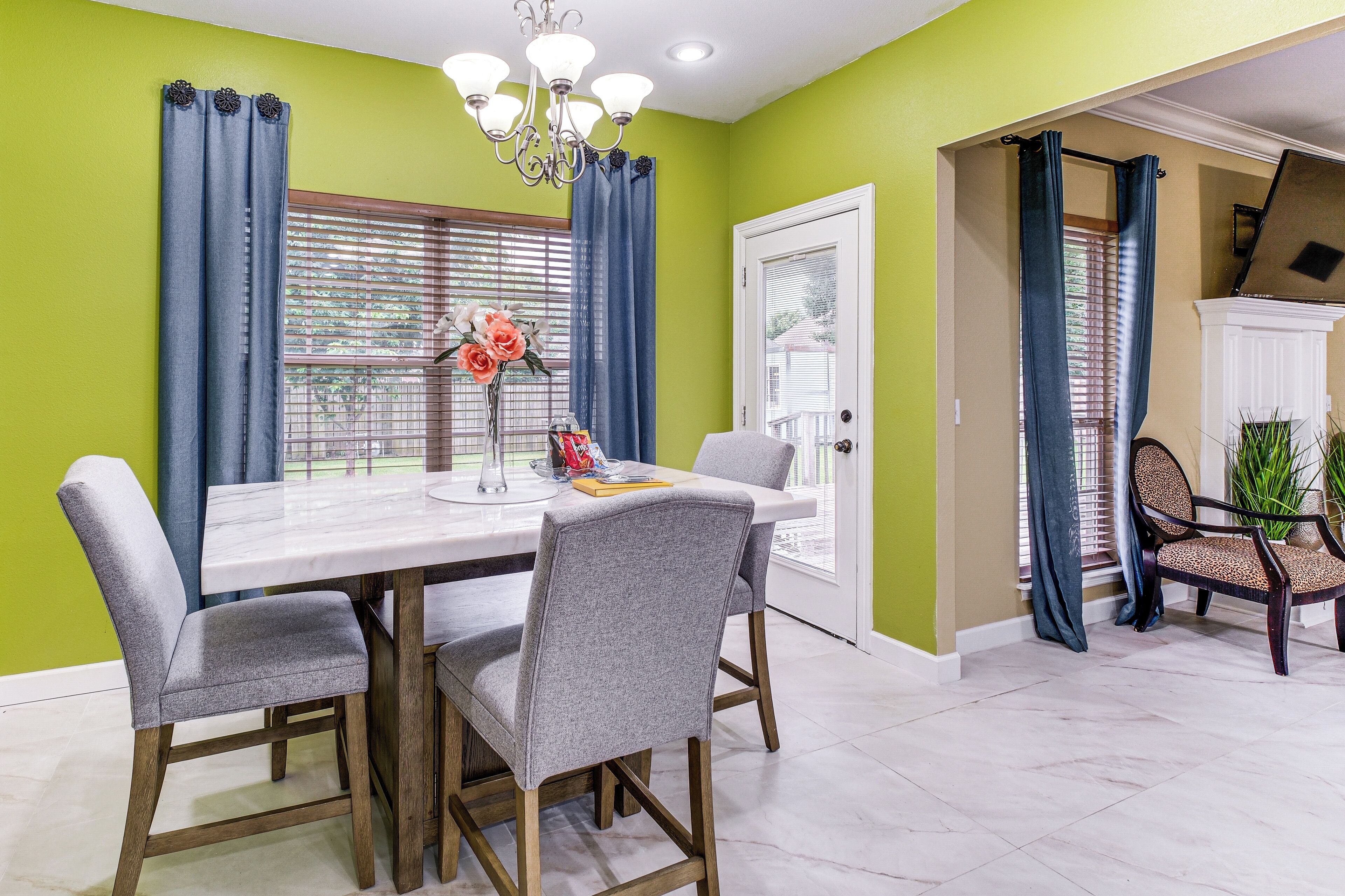 House (4 Bedrooms) | Interior