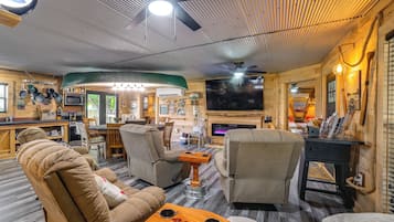 Rumah (2 Bedrooms) | Interior