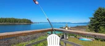 Ocean Front & Private Beach! Coffman Cove Lodge