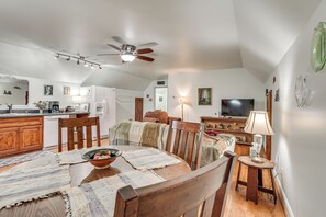 House (1 Bedroom) | Interior