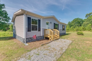 House (3 Bedrooms) | Interior - Quiet Country Stay Near Staunton River! (Scottsburg)