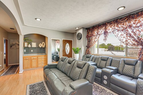 Centrally Located Condo Near Dtwn Grand Rapids