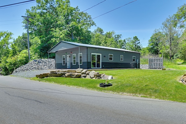 House (2 Bedrooms) | Front of property