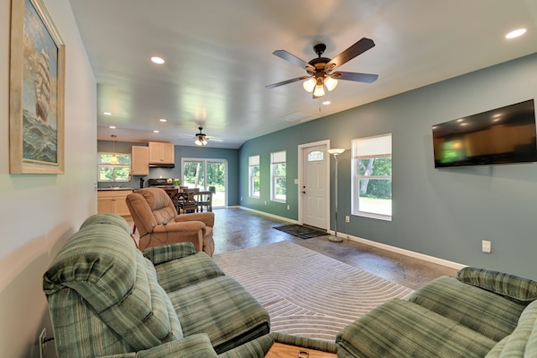 House (2 Bedrooms) | Interior