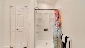 House (2 Bedrooms) | Bahagian dalam