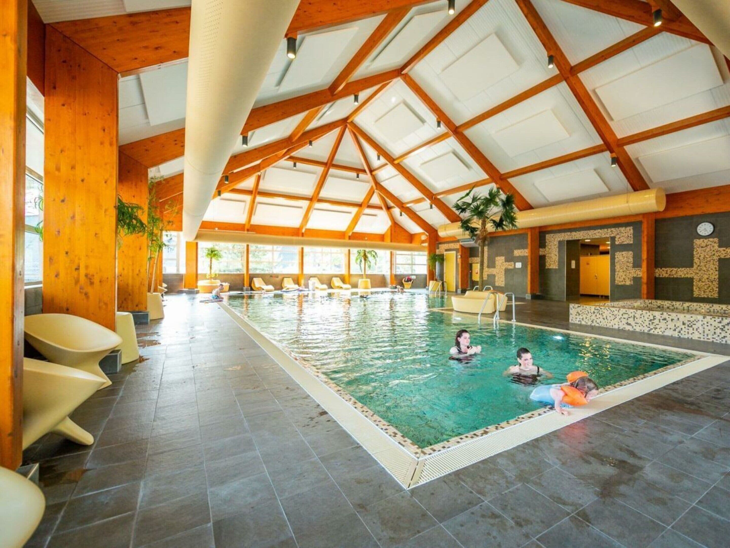 House | Pool