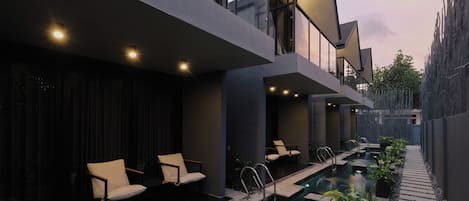 屋外プール