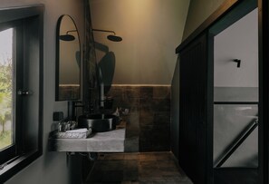 Bathroom | Shower, hair dryer, slippers, towels - Orca Villas (Kabupaten Lombok Tengah)