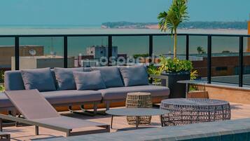 Business Apartment | Pool | Outdoor pool