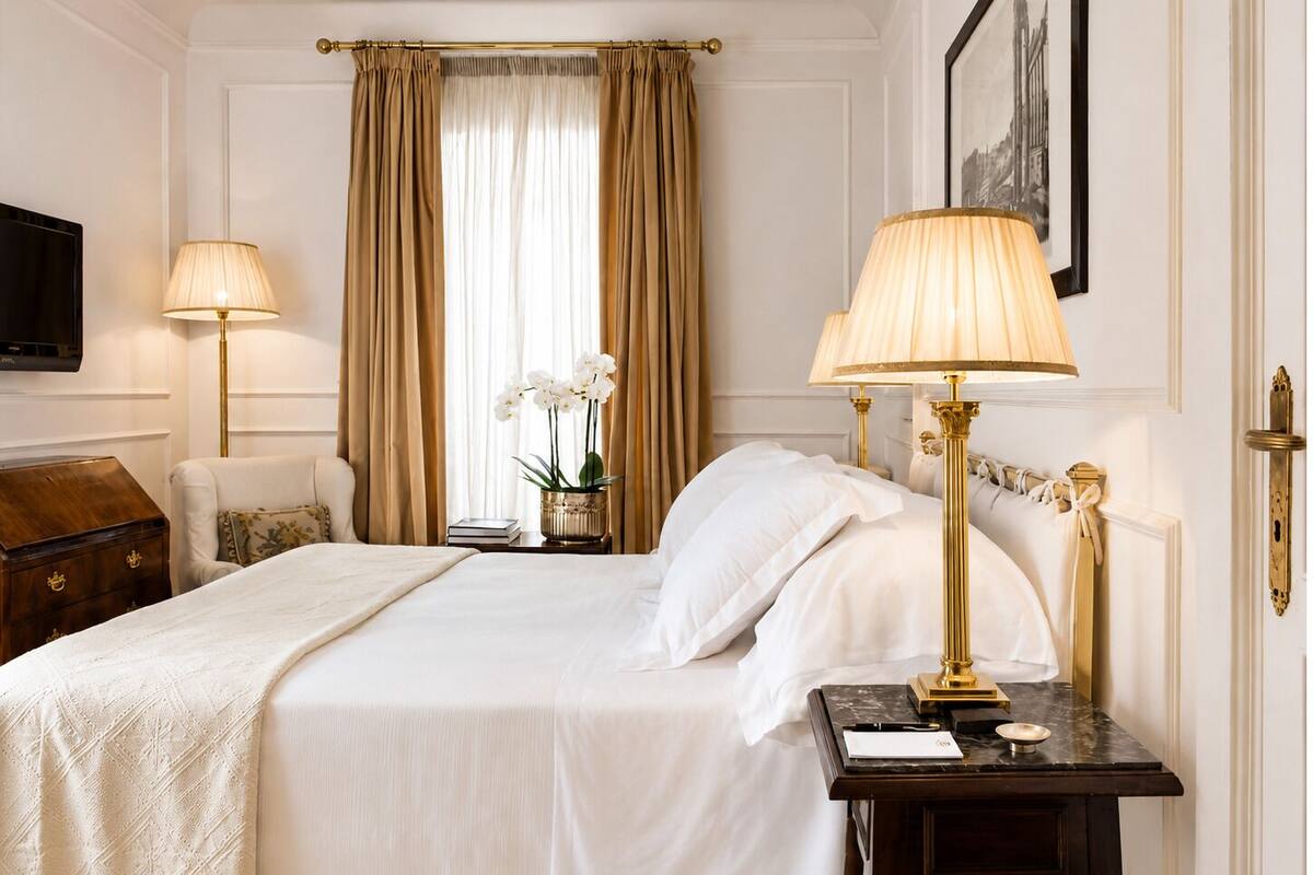 Classic Double Room | Minibar, in-room safe, WiFi (free)