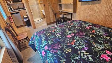 Suite Studio, 1 grand lit, vue montagne | Bureau, espace de travail pour ordinateur portable, Wi-Fi gratuit