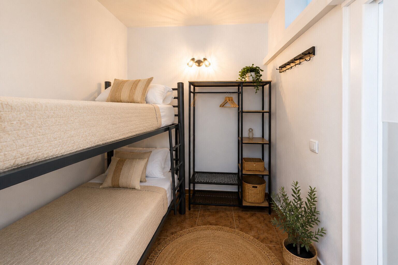 Iron/ironing board, free WiFi, bed sheets