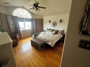 5 Schlafzimmer, Bügeleisen/Bügelbrett, WLAN, Bettwäsche