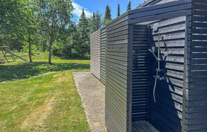 Property grounds - Pet friendly home in Fur with WiFi (Fur)
