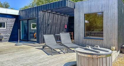 Pet friendly home in øster assels with sauna