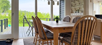 Cozy home in Børkop with house sea view