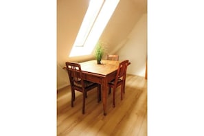 Dining - Vrbo Property (Burghaslach)