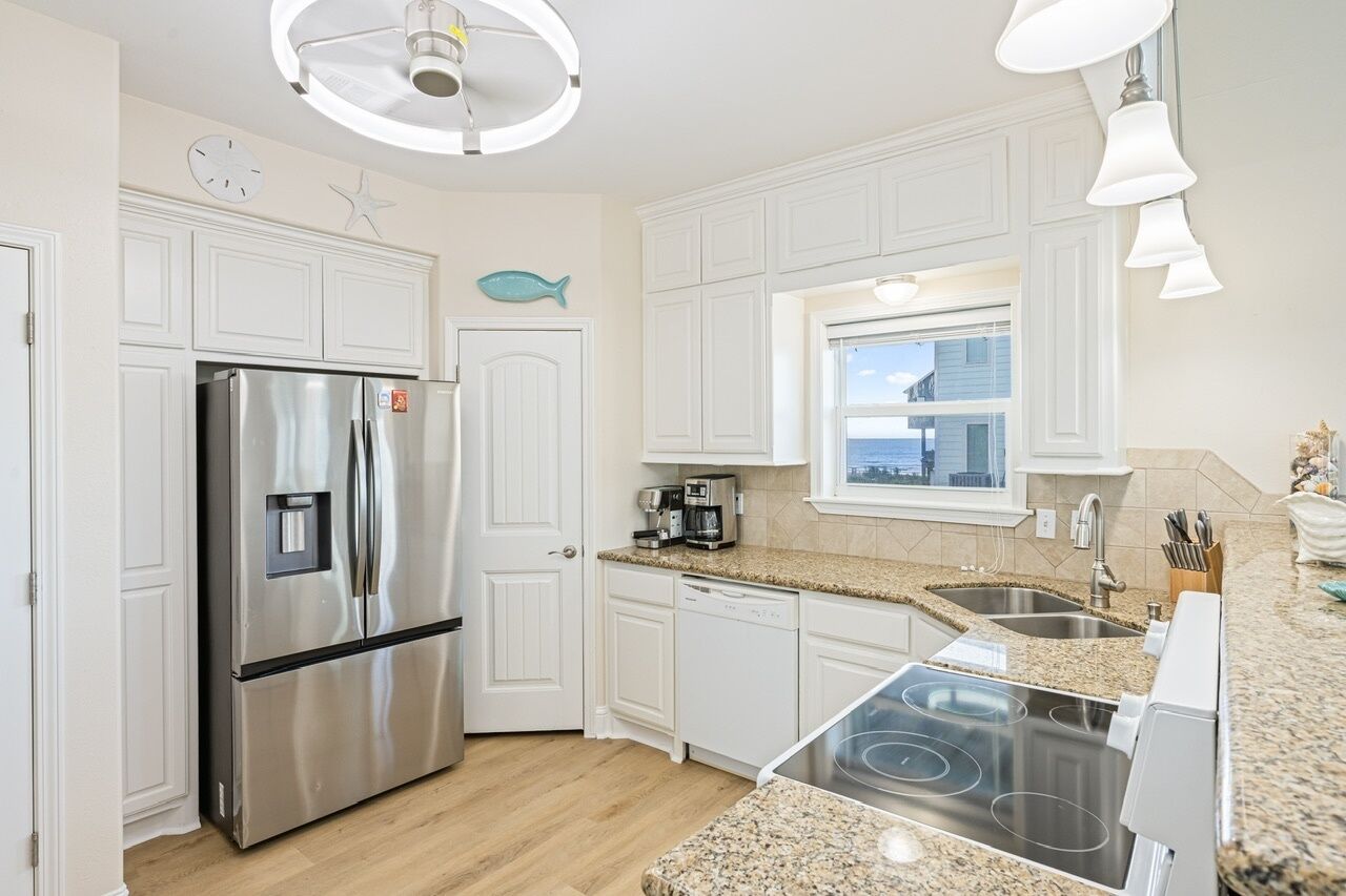 House, 3 Bedrooms | Private kitchen | Coffee/tea maker, fridge, toaster