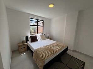 3 Schlafzimmer, Bügeleisen/Bügelbrett, WLAN, Bettwäsche