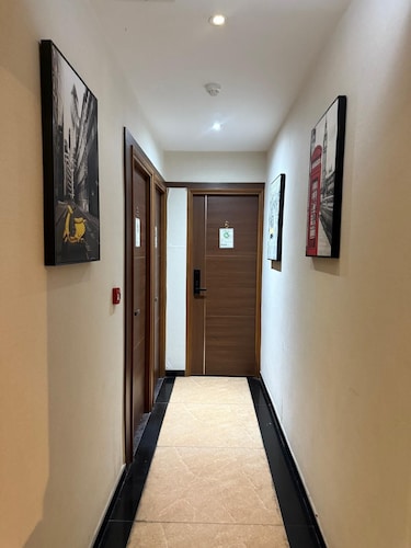 Oasis Apartments