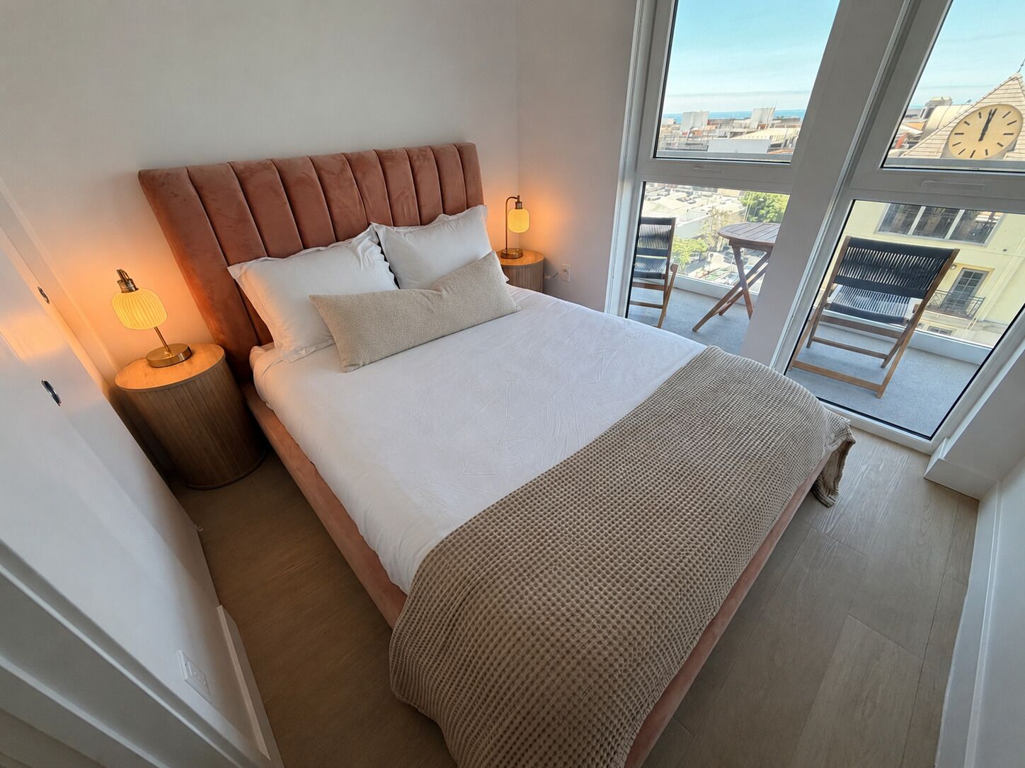 Bügeleisen/Bügelbrett, Reisekinderbett, kostenloses WLAN, Bettwäsche