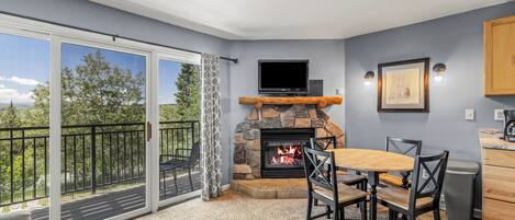 TV, fireplace