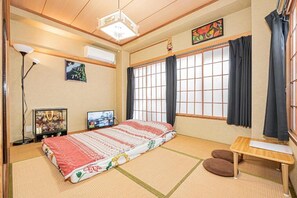 Basic Apartment, Multiple Beds, Non Smoking, Balcony | Blackout drapes - Hachiman Hotel (tokyo,koto-ku,tomioka)