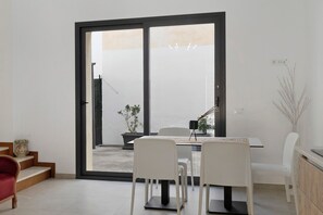 Interior - Standard Room at ByAma with Sea View, Wi-Fi, and Air Conditioning (Menfi)