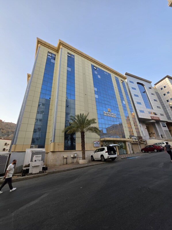 Exterior - Zad Ajyad (Makkah)