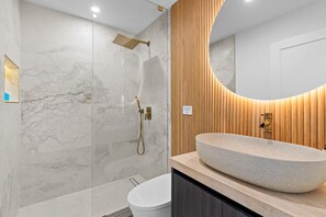 Hair dryer, bidet, towels, soap - Villa Oasis—Luxe Villa w/ Game Room & Backyard Fun (Miami)