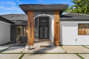 Exterior detail - Villa Oasis—Luxe Villa w/ Game Room & Backyard Fun (Miami)