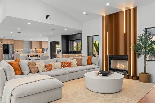Villa Oasis—Luxe Villa w/ Game Room & Backyard Fun