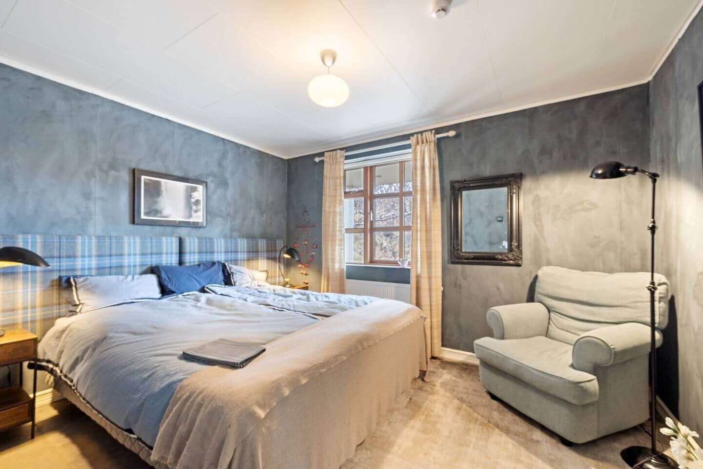 5 chambres, fer et planche à repasser, Wi-Fi, draps fournis