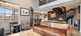 Luxury House in Húsafell | Hot Tub & Sauna