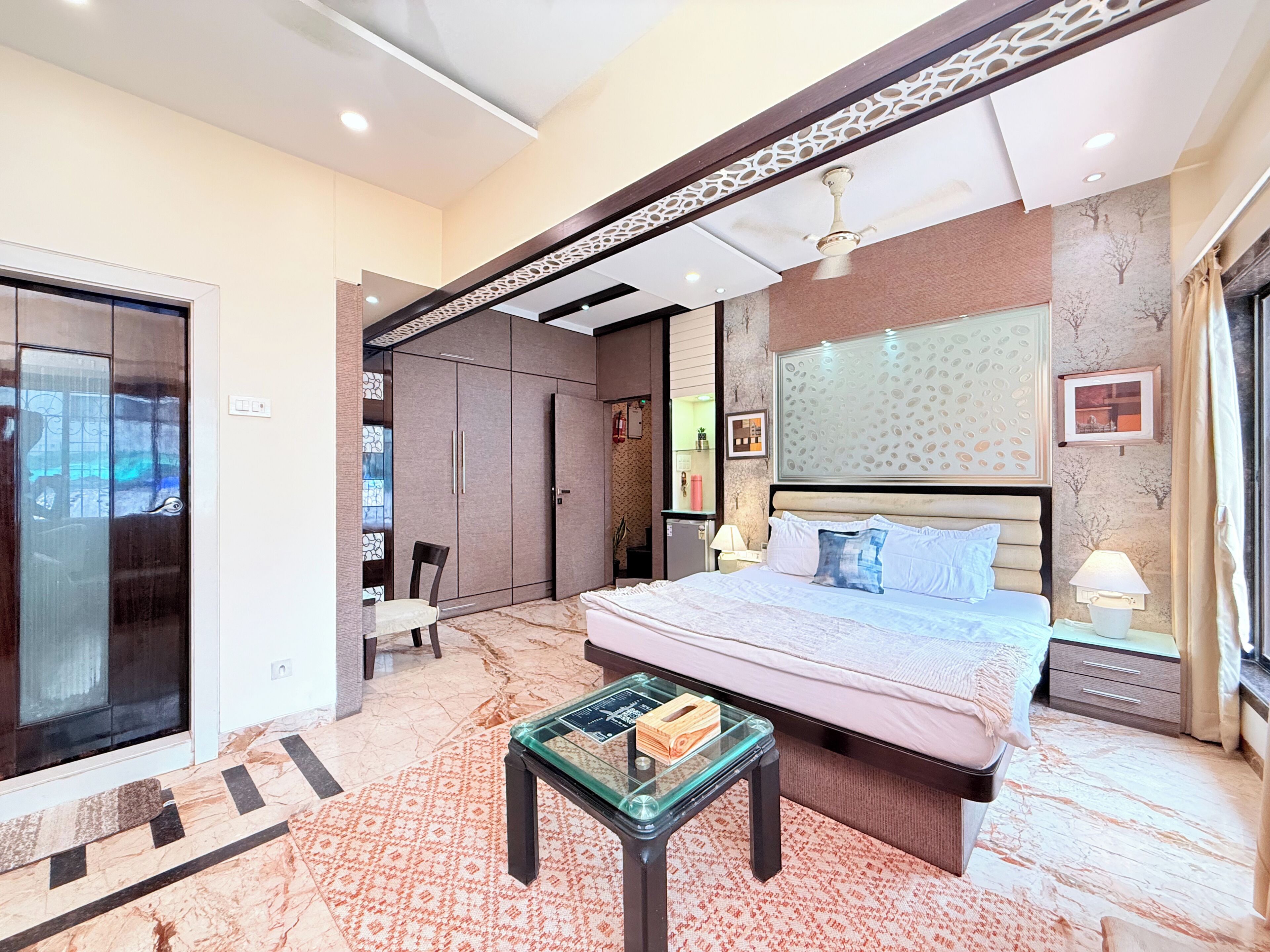 4 bedrooms, iron/ironing board, free WiFi, bed sheets