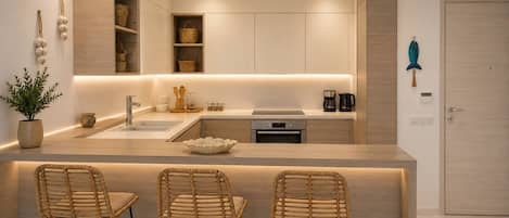 Apartment, 1 Bedroom, Smoking, Balcony | Interior