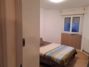 4 soverom, strykejern/-brett, wi-fi og sengetøy