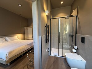 Classic Room | In-room safe, soundproofing, free WiFi - Medinblu Dependance II Settembre (Reggio Calabria)