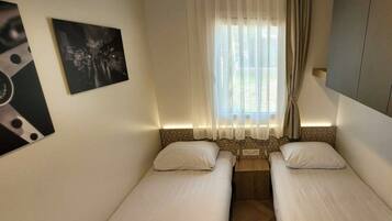 House | 3 bedrooms, individually furnished