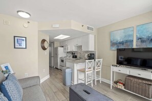 TV - Seawatch Oceanview Unit 610 (Myrtle Beach)