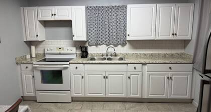 Pleasant 1-bedroom studio with AC in charming Big Spring