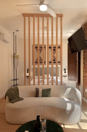 Iron/ironing board, free WiFi, bed sheets - El Racimo Apartment 1B (Málaga)
