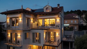 Exterior - Alba Palace Luxury Apartments - White (Alba)