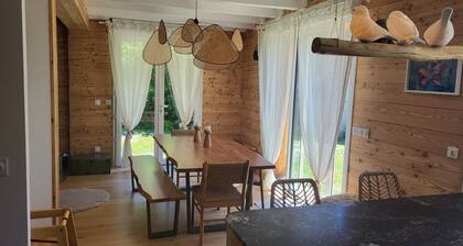 Charmant chalet neuf de 90m2 au cœur du village, 3 chambres et 2 salles de bain