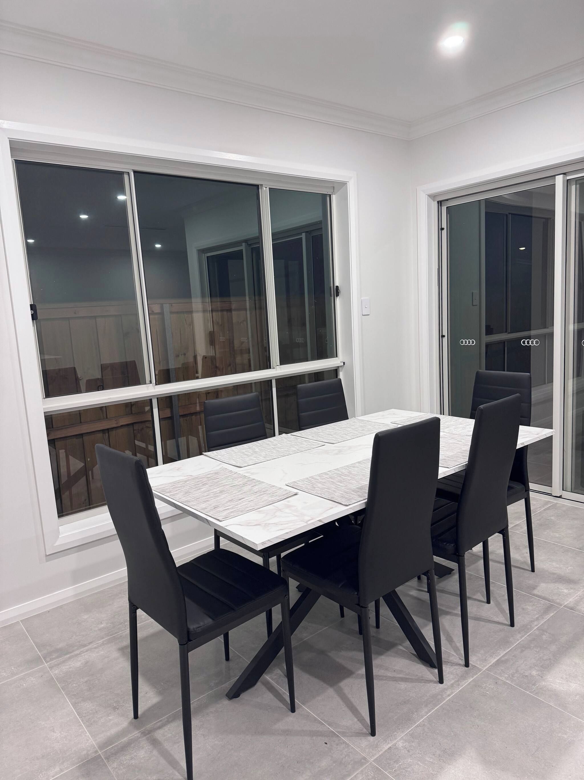 Casa, 4 quartos | Sala de jantar