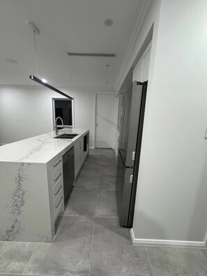 House, 4 Bedrooms | Interior - Cozy 4bedroomhouse Rental in Kellyville, Sydney (Sydney)