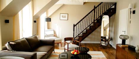 Duplex Confort, vue sur la ville | Bureau, accès au Wi-Fi (inclus)